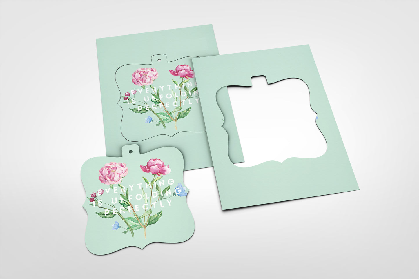 Everything is Unfolding Perfectly | 5x7 Luxe Ornament Pop-Out Cards