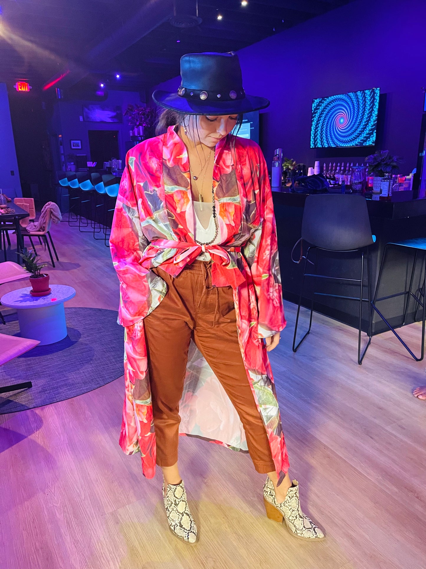 Roses Are Red | Classic Kimono